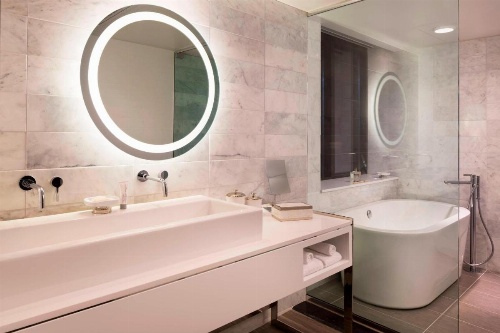 Le Meridien Chicago - Oakbrook Center image 14