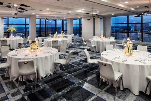Le Meridien Chicago - Oakbrook Center image 1